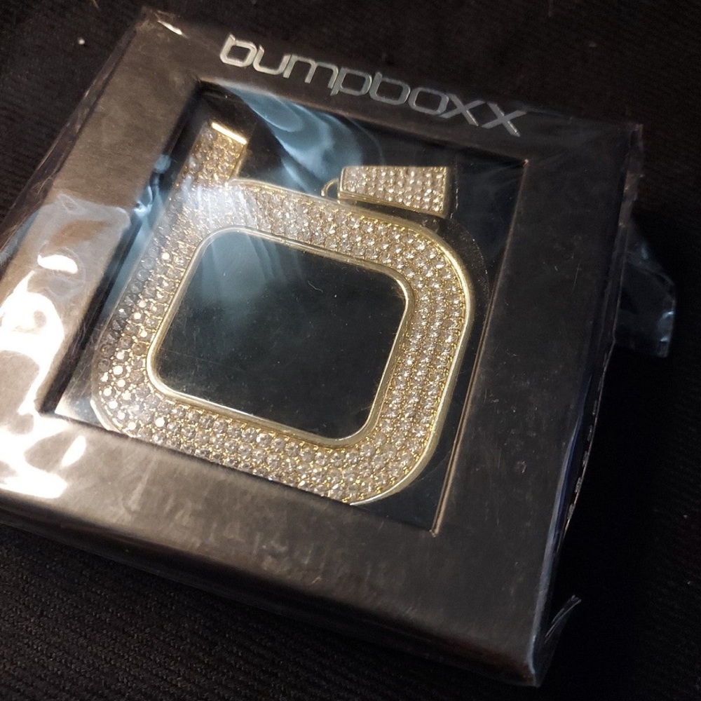 Bumpboxx Big B Necklace - sealed in box